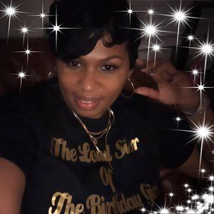 Meet your Posher, Munirah